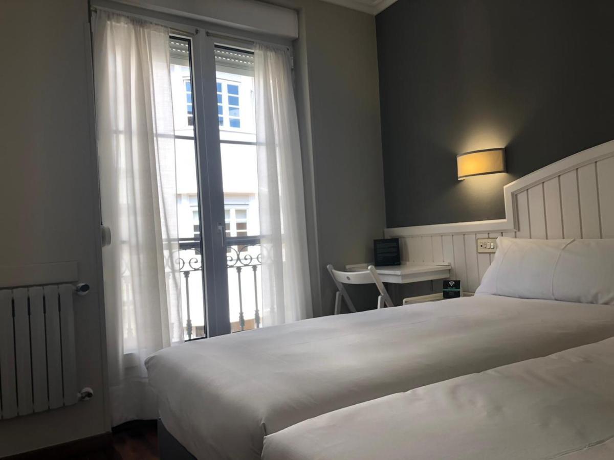 Alda Miramar Rooms Gijón Exteriör bild