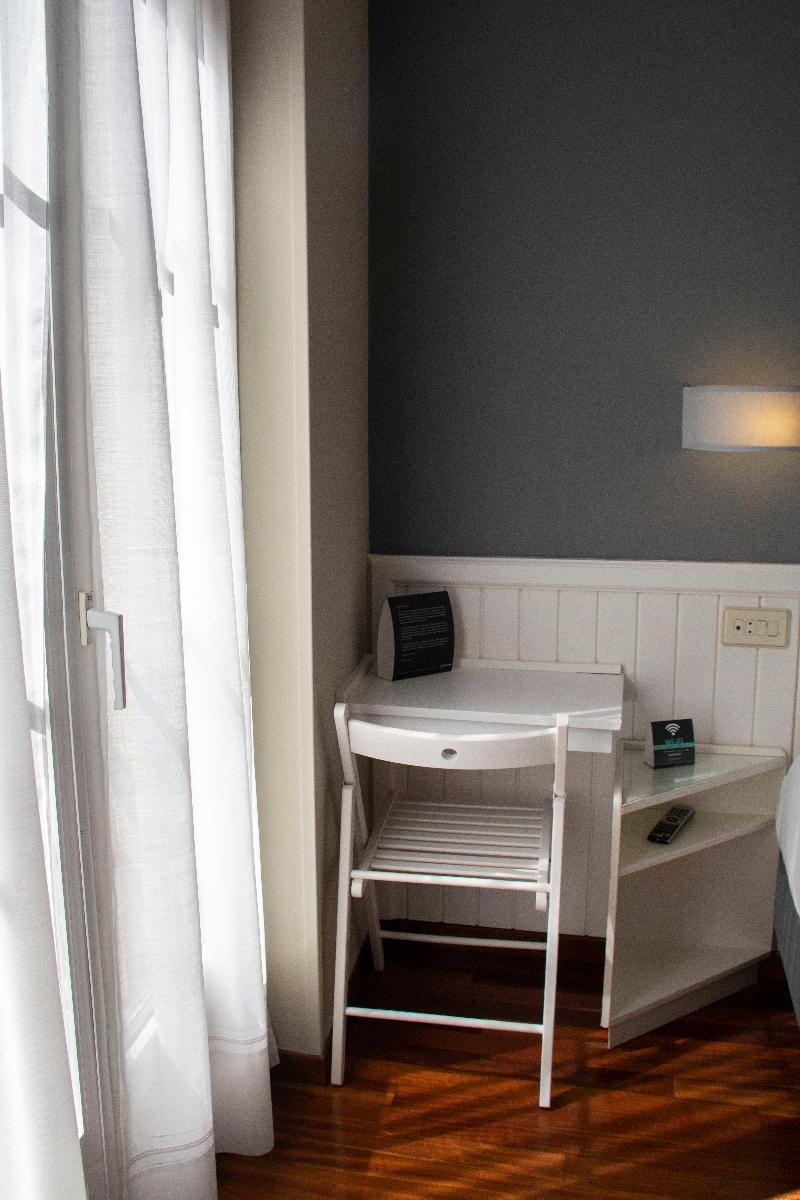 Alda Miramar Rooms Gijón Exteriör bild